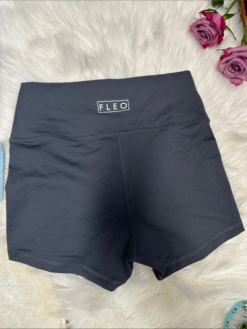 Fleo gray High-Waist Bike Shorts with Logo size M
